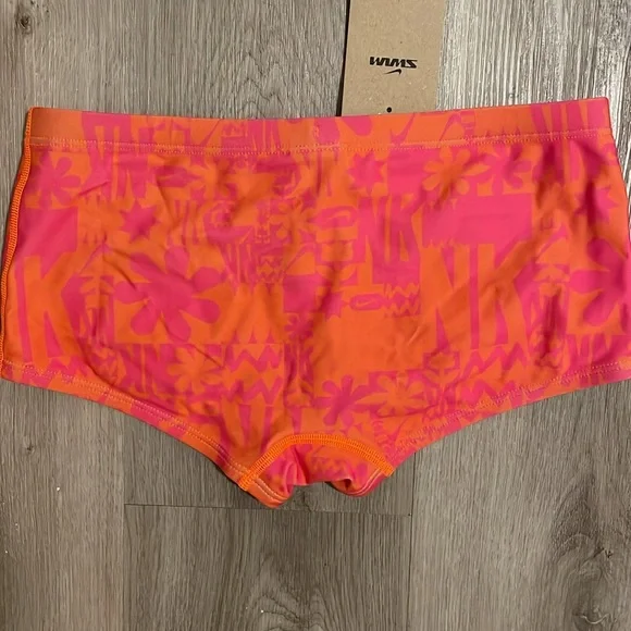 NWT Groovy Nike Swim Boyshort - Picture 3 of 6